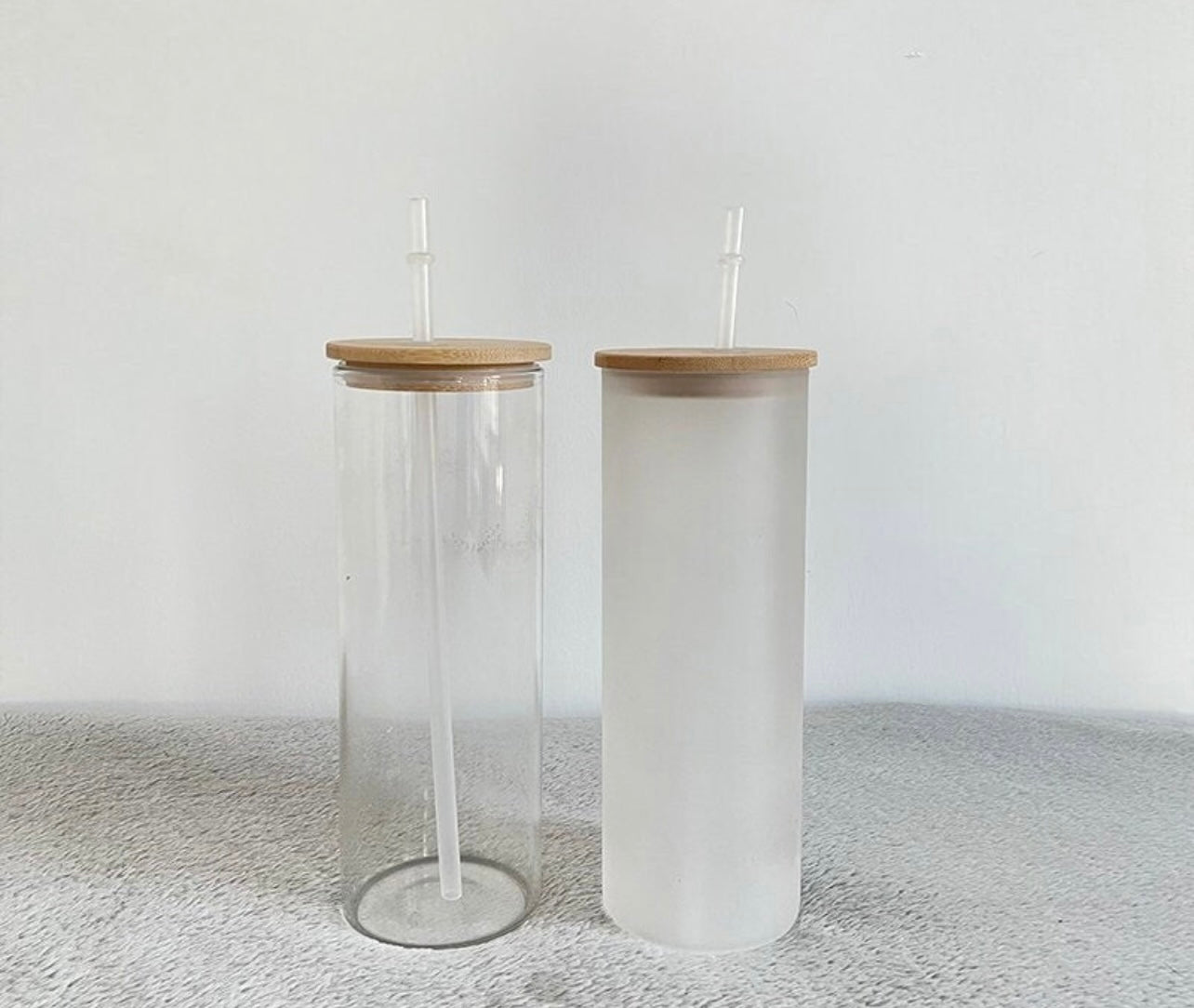 Libby Glass with lid and straw